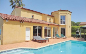 Awesome home in Agde w/ Outdoor swimming pool, WiFi and Outdoor swimming pool